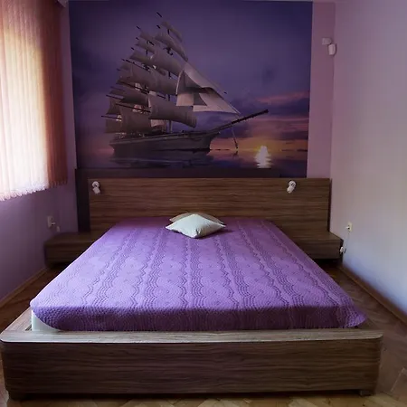 Sea Garden Plaza - Free Parking *