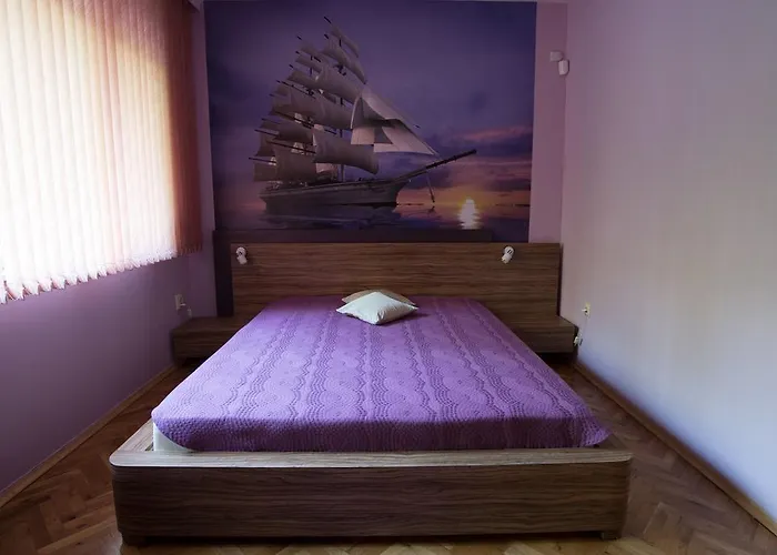 Sea Garden Plaza - Free Parking *